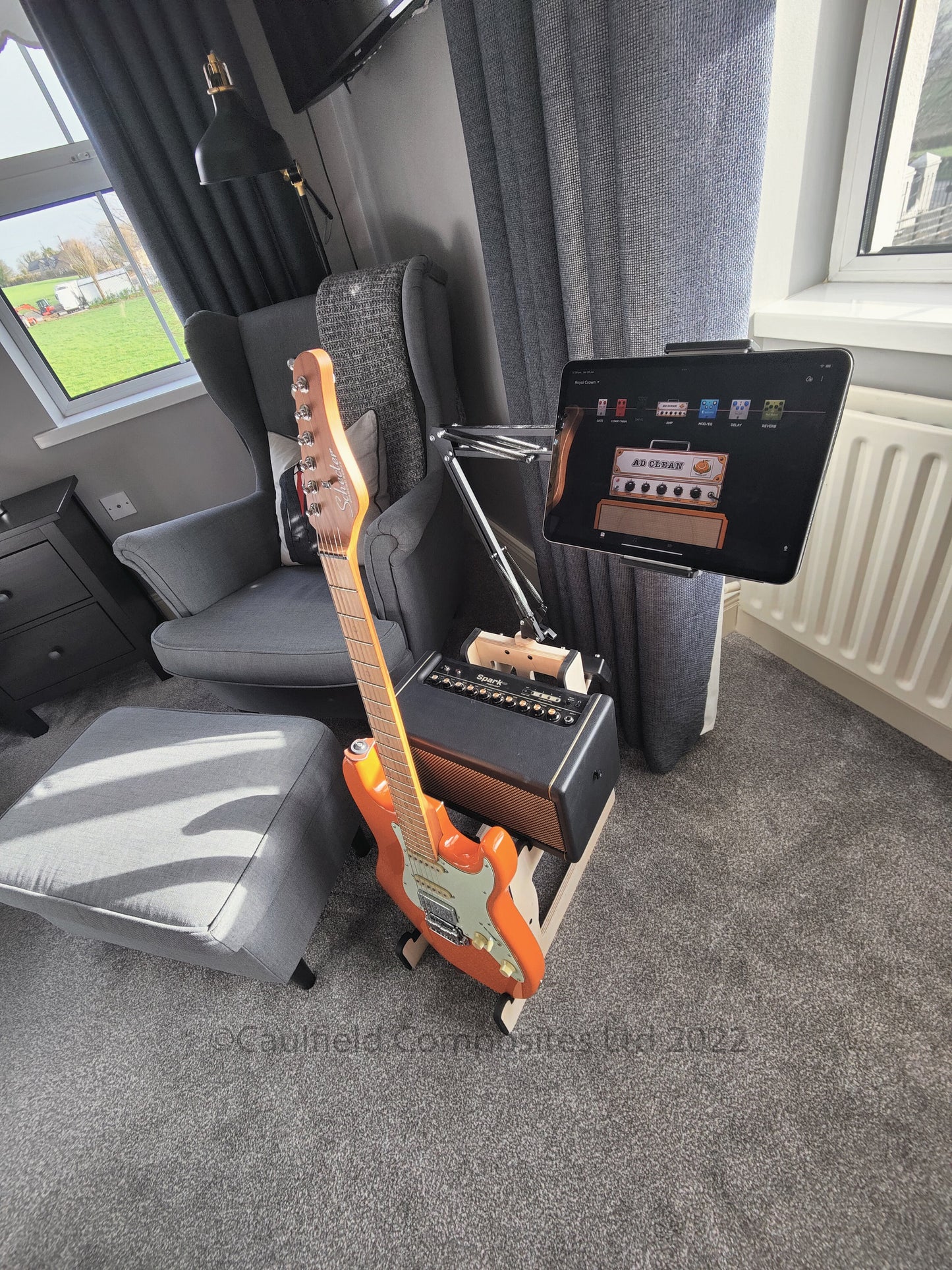 Custom Spark Amp Kicker with Guitar Stand, Amplifier holder with Pedal holder, Guitar Station